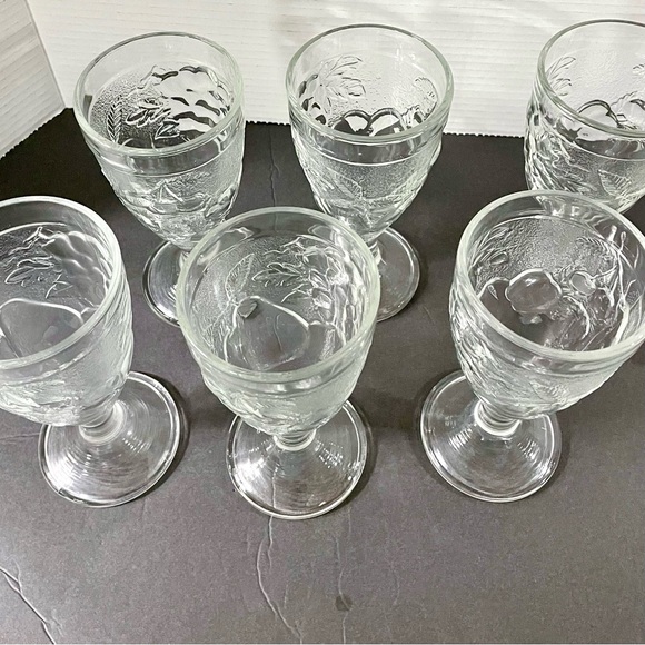 Vintage Cristal D'Arques Gourmande Embossed Fruit Water Goblets Made in France - Picture 3 of 10